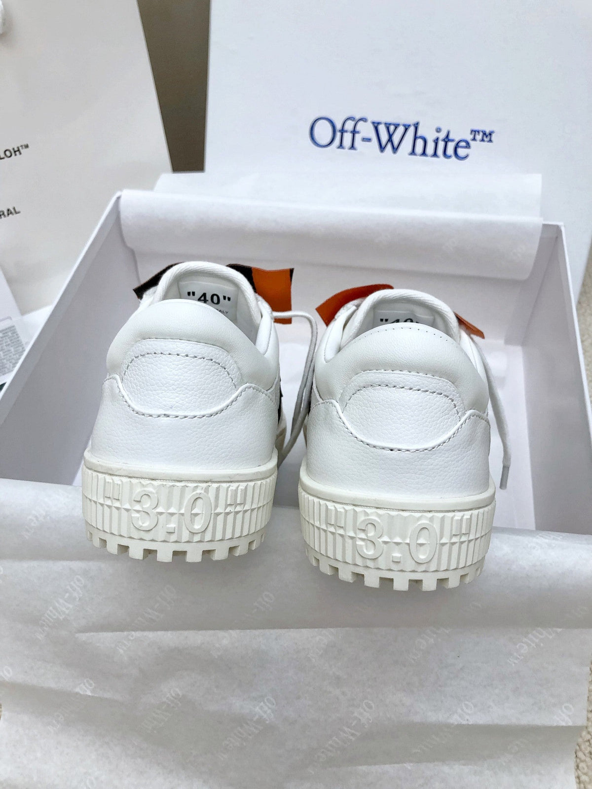 OFF-WHITE  Classic casual shoes