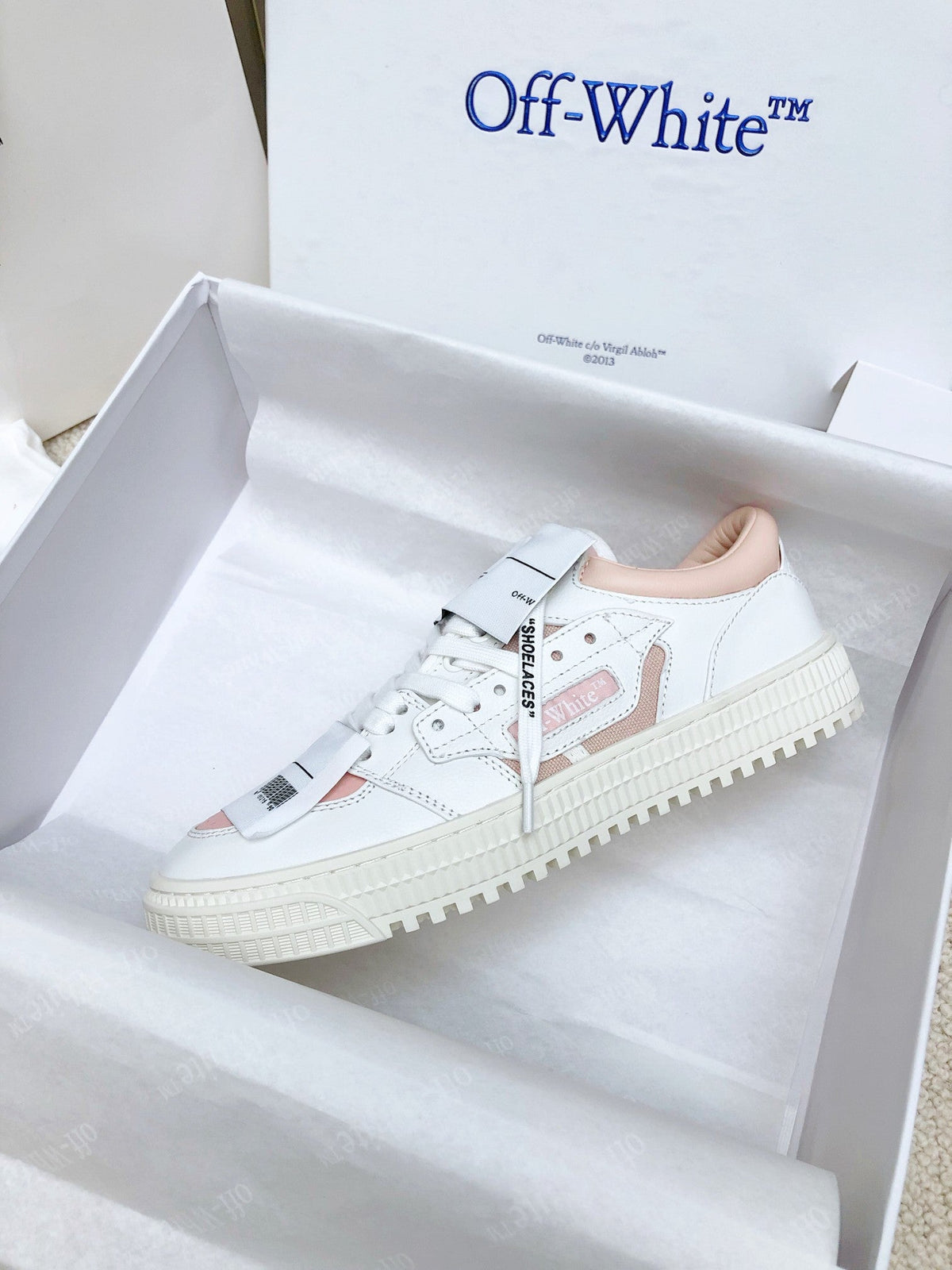 OFF-WHITE Classic casual shoes