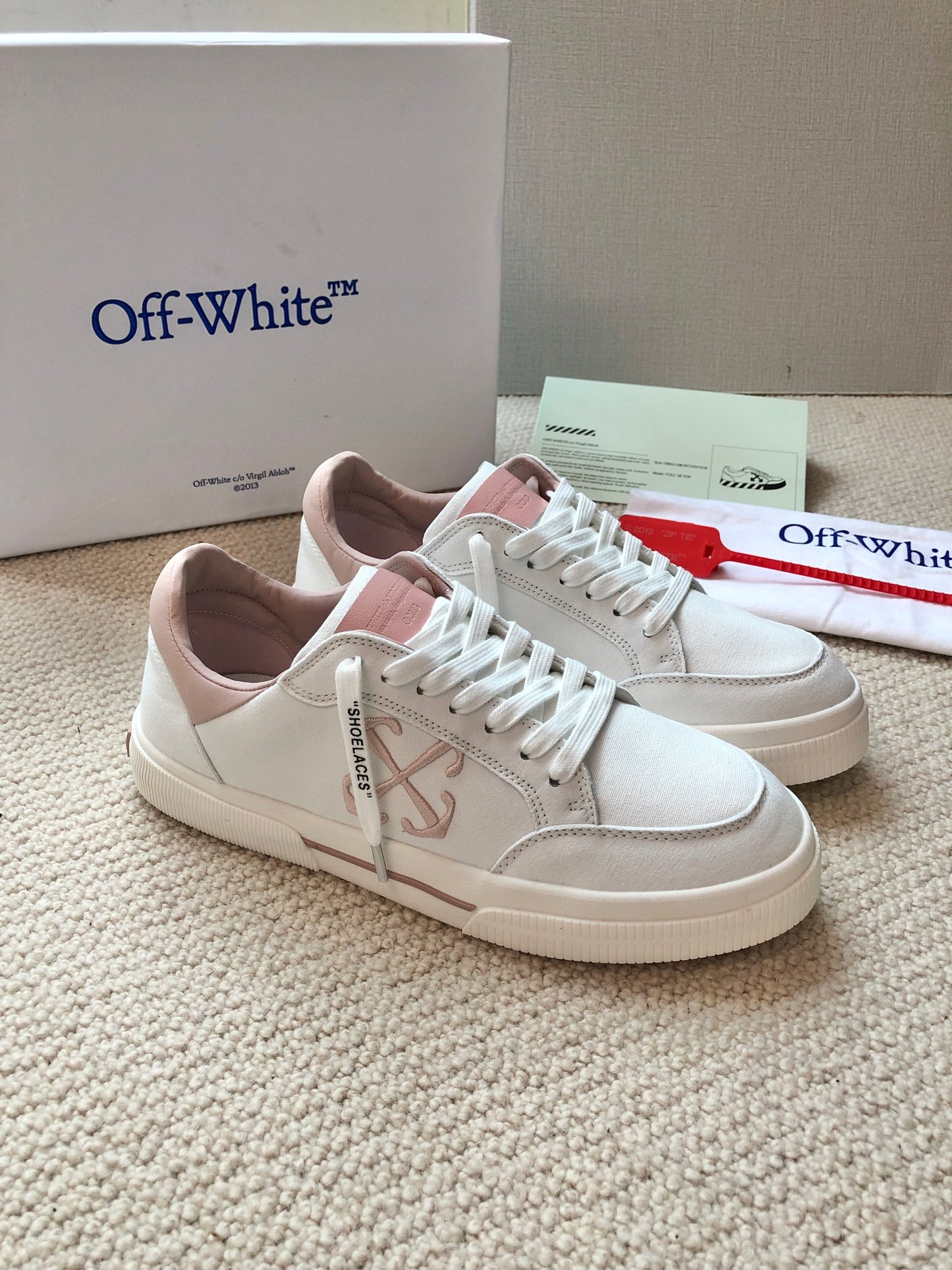 Off-white New Classic casual shoes