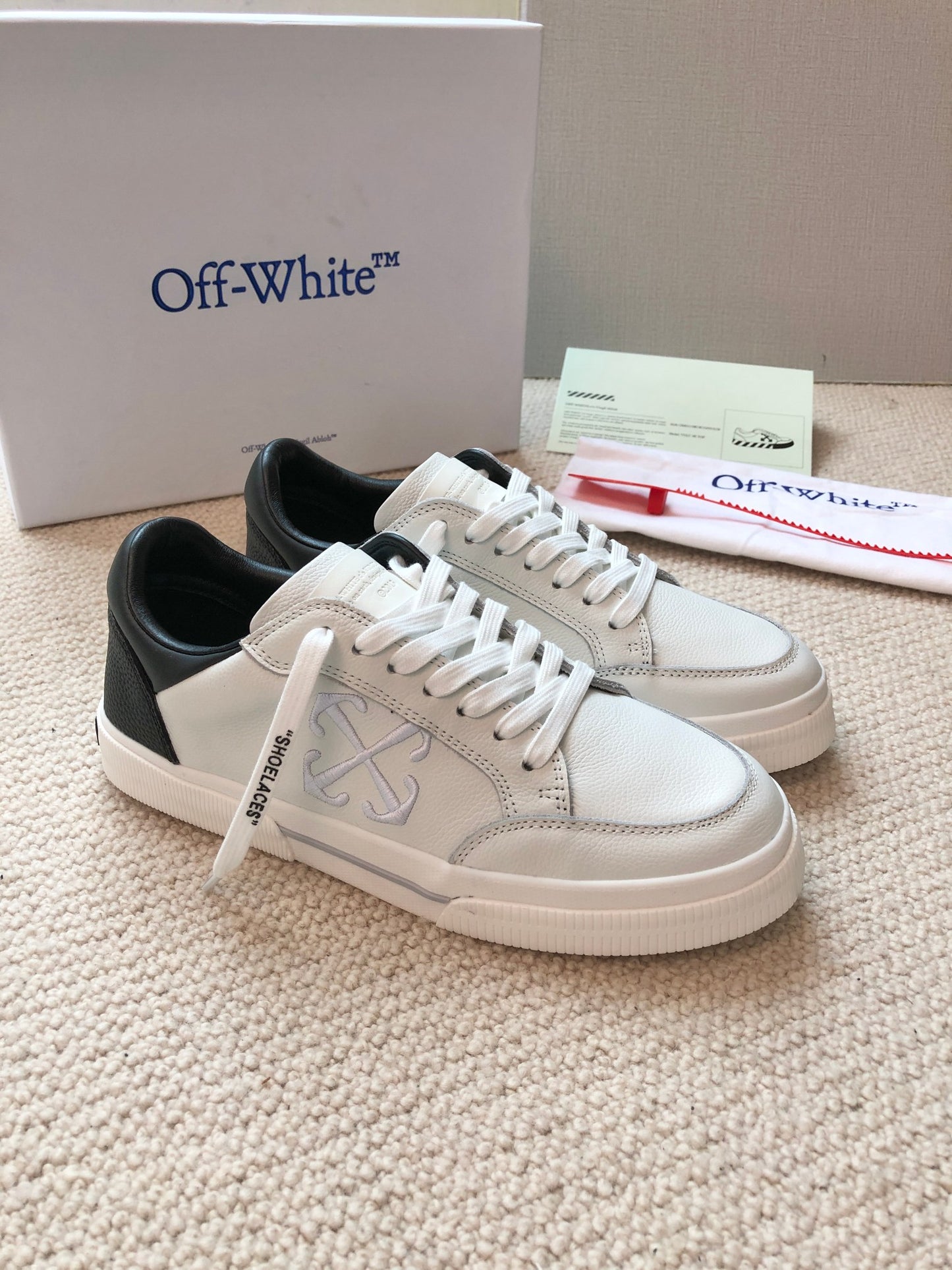 Off-white New Classic casual shoes