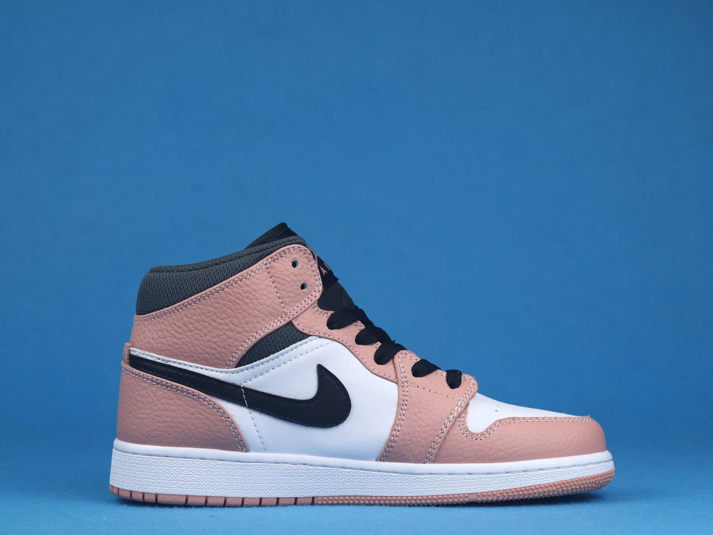Air Jordan 1 Mid Women's Sneakers