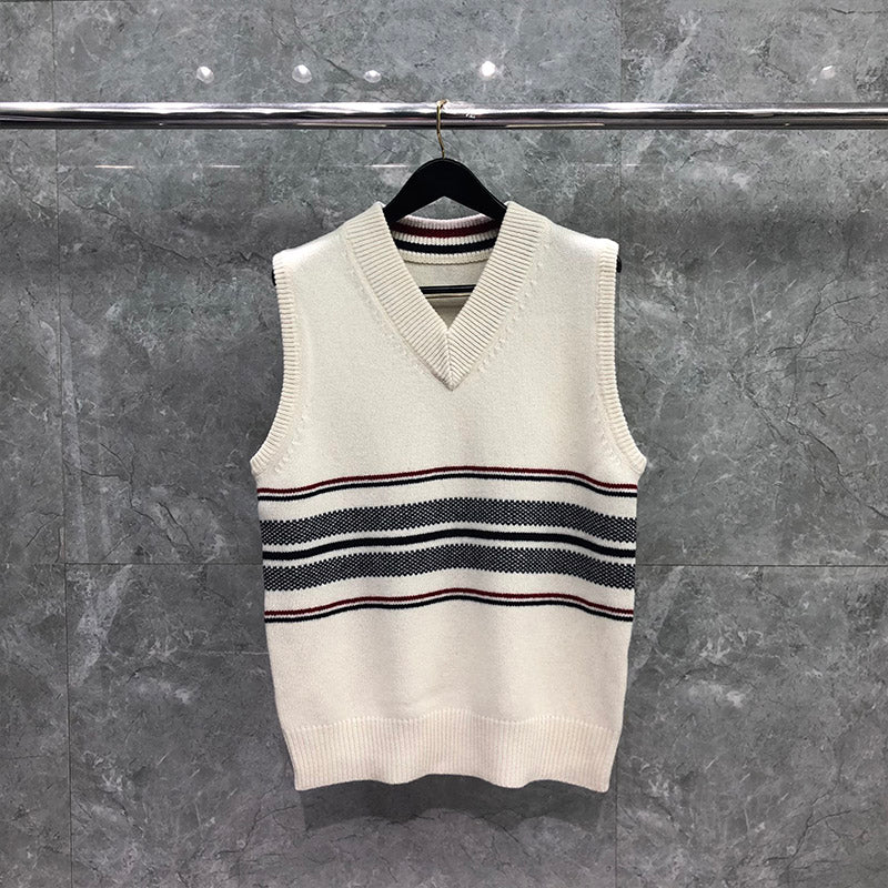 Thom BrowneUnisex Classic V-Neck Wool Knitted Vest with 4-Bar Sleeve Detail