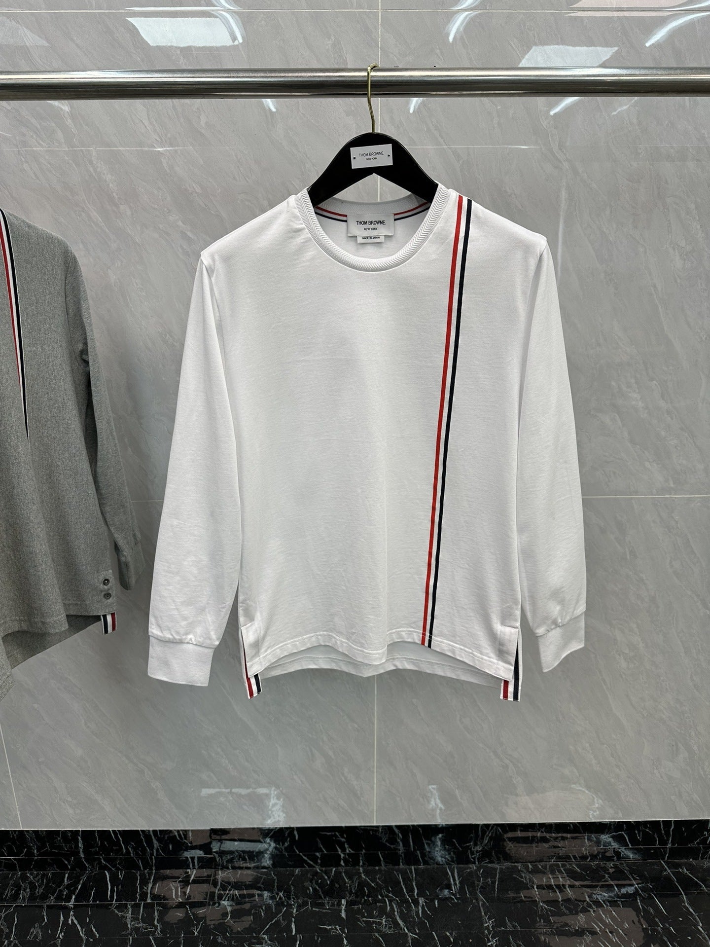 cotton long-sleeved T-shirt