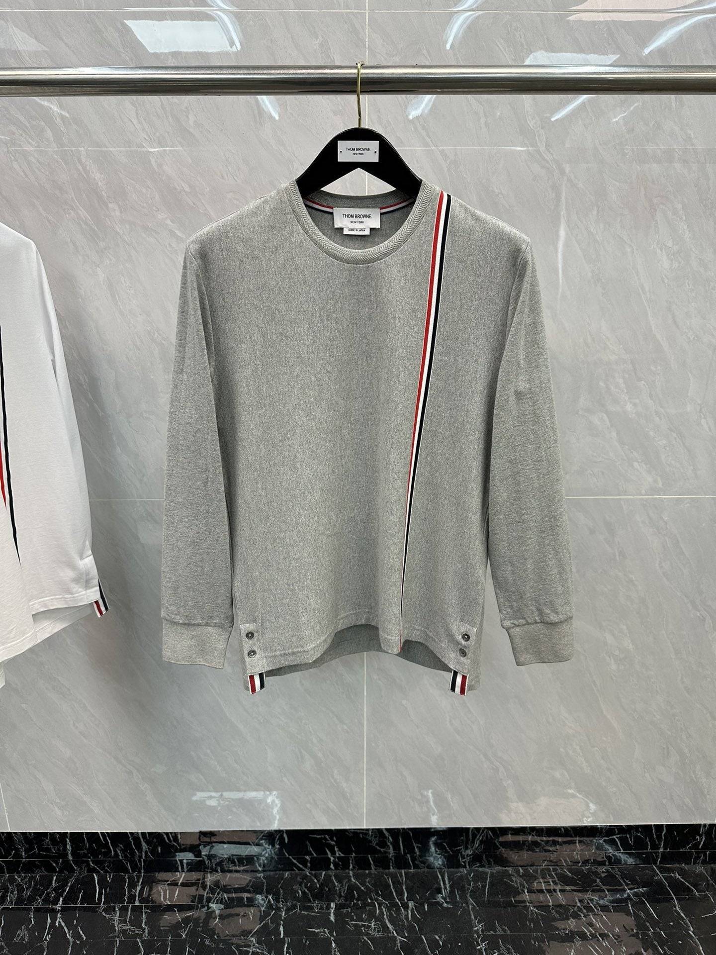 cotton long-sleeved T-shirt