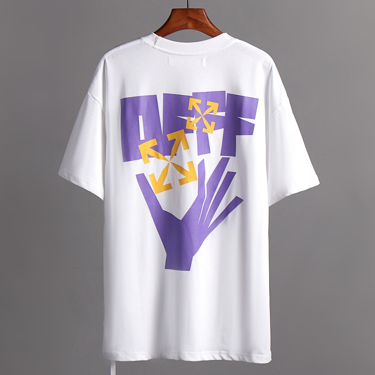 OFF-WHITEArrow Sign T-Shirt - Classic Streetwear