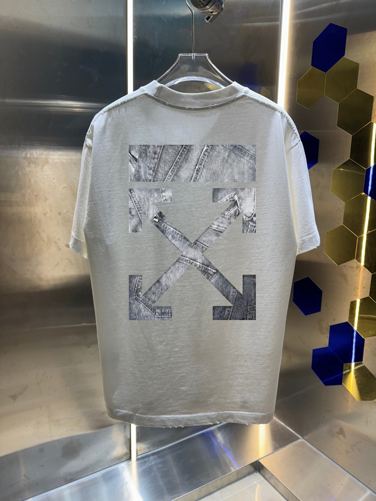 OFF-WHITE Distressed graphic T-shirt