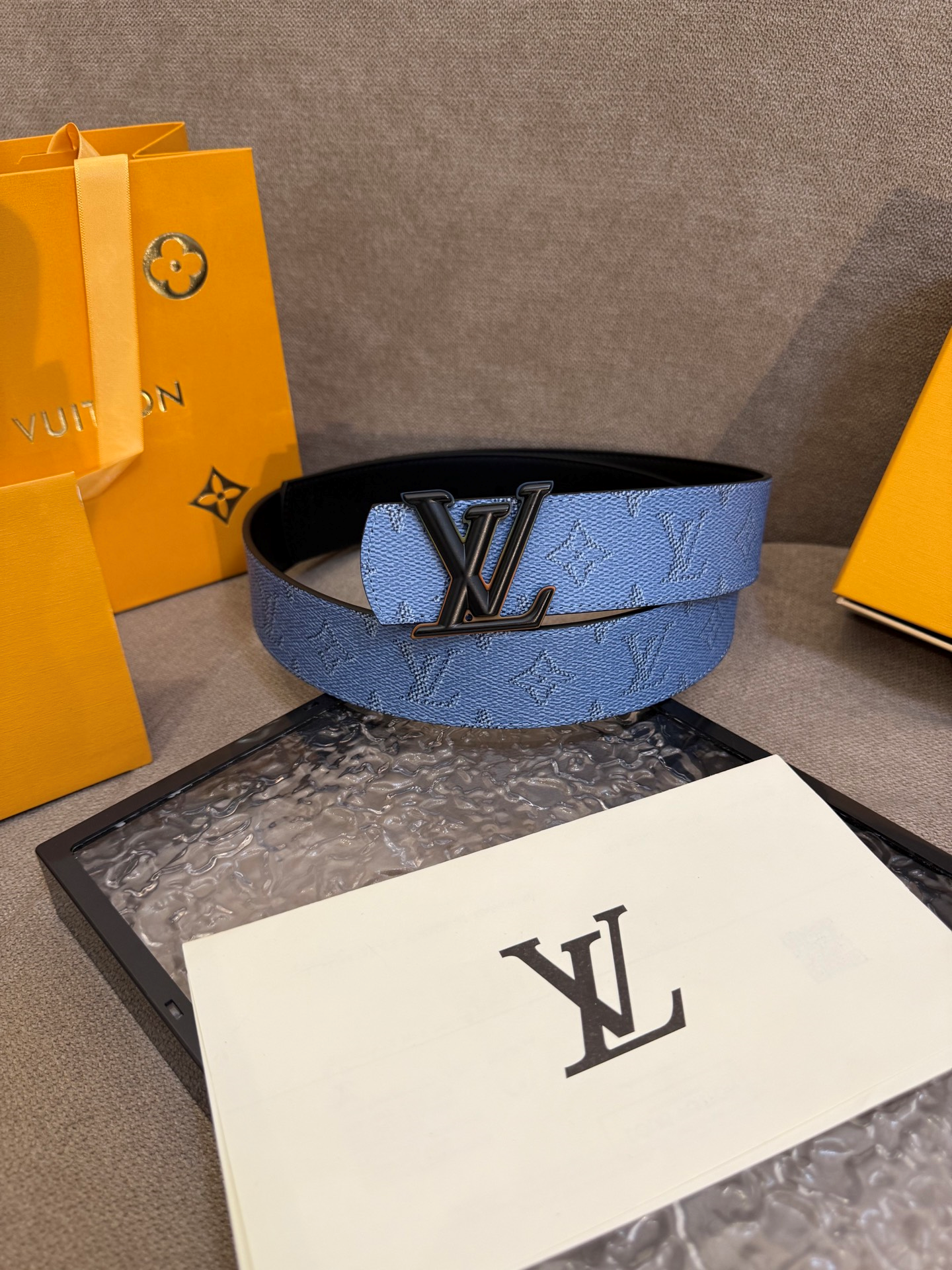 New Louis Vuitton Men's Belt