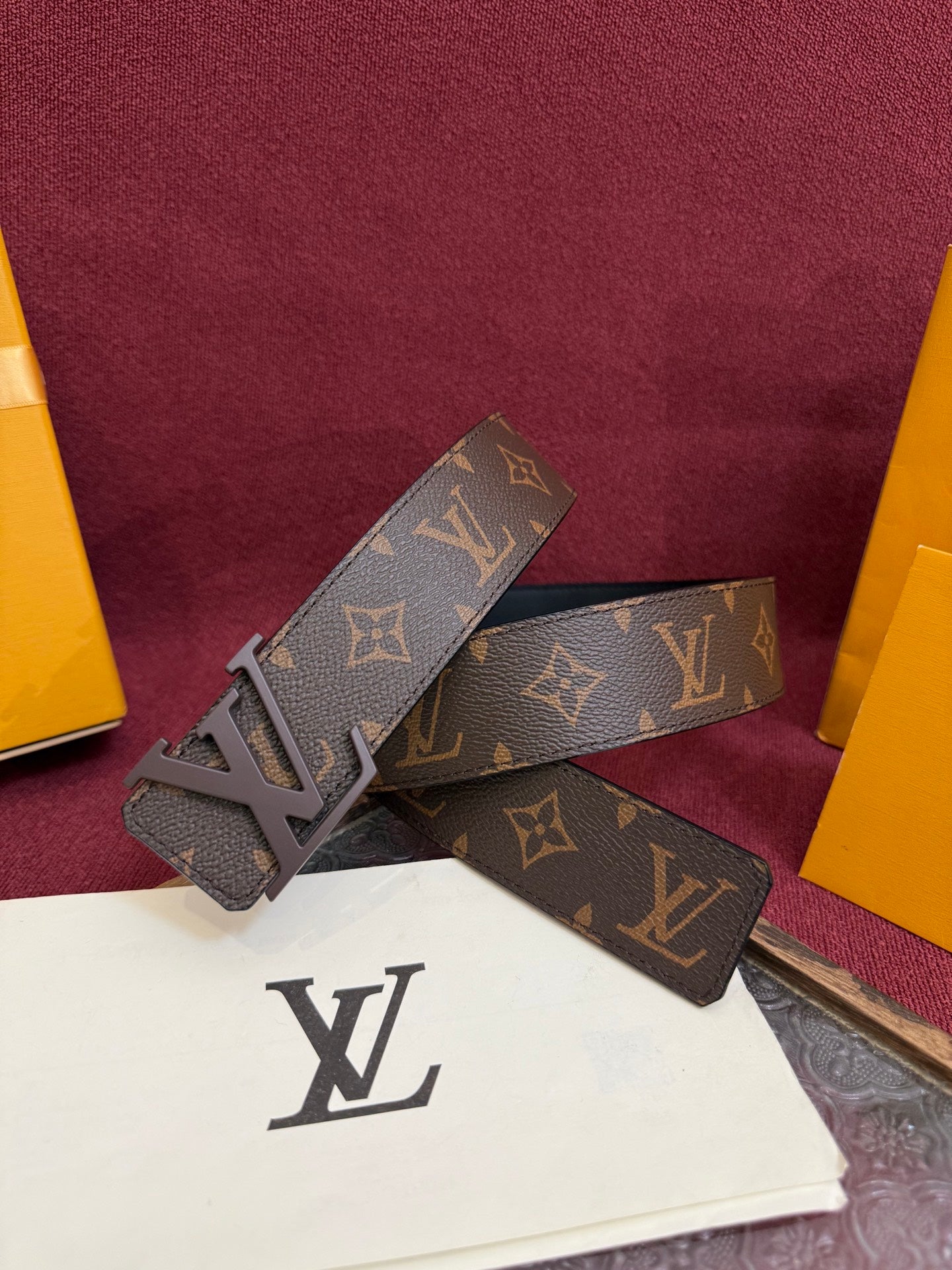 LOUIS VUITTON New Men's Brown Belt