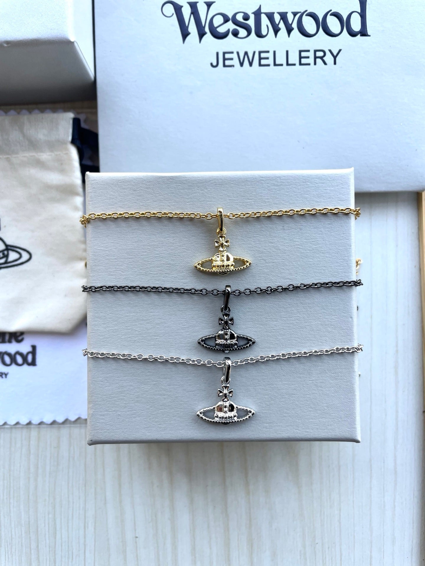 Vivienne Westwood Planet Clavicle Necklace