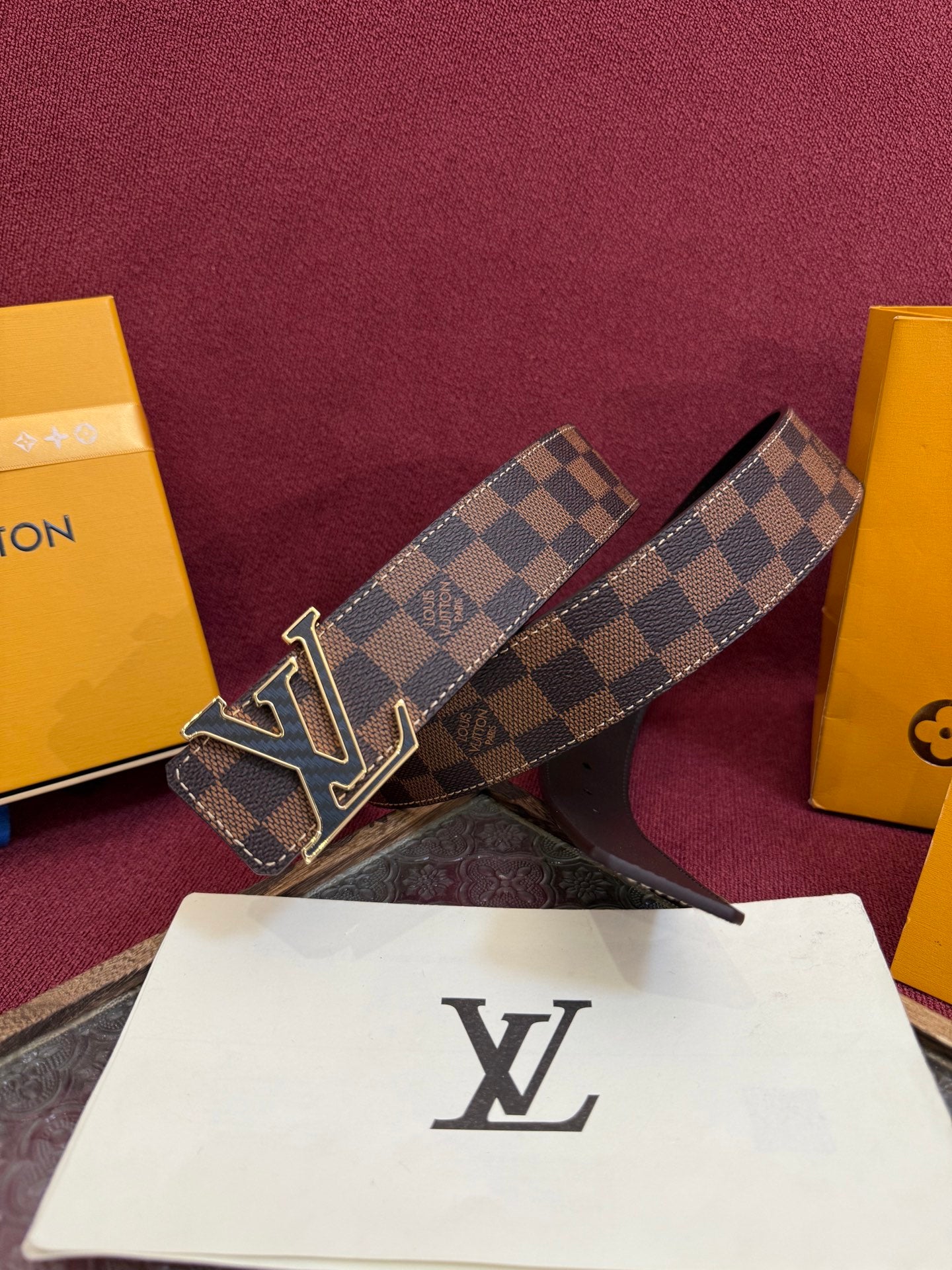 LOUIS VUITTON New Men's Brown Belt
