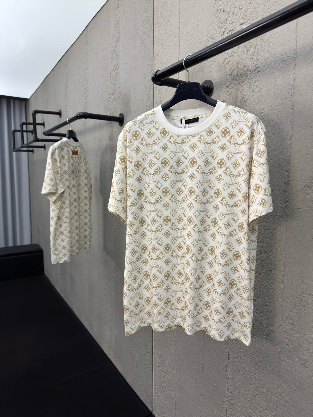 LOUIS VUITTON All-Over Print T-Shirt