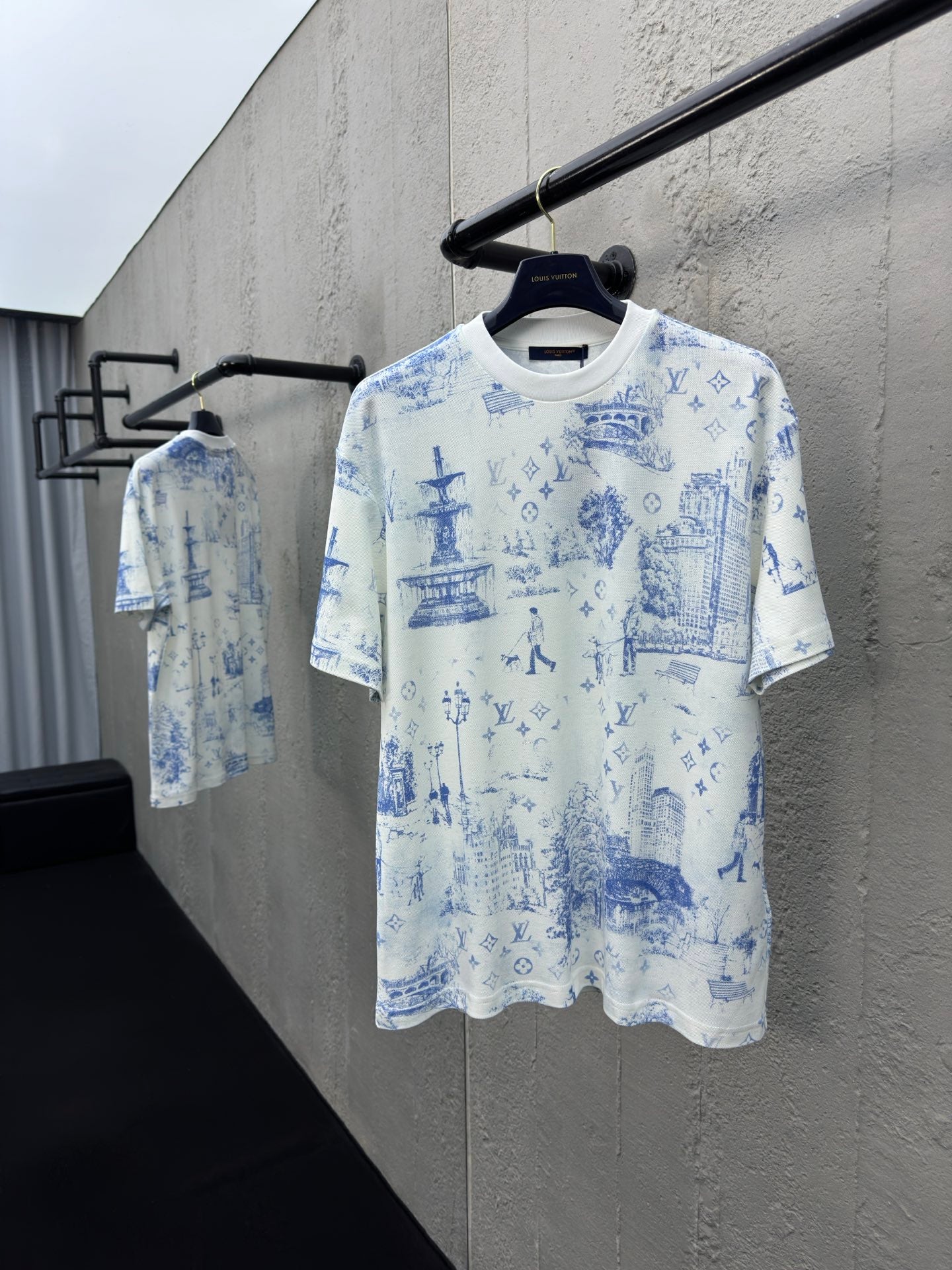 LOUIS VUITTON x Nigo Graffiti Print T-Shirt