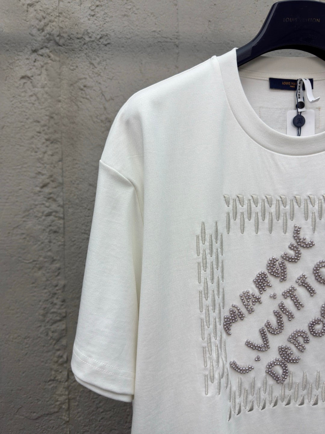 LOUIS VUITTON Embroidered Letter Short-Sleeve T-Shirt