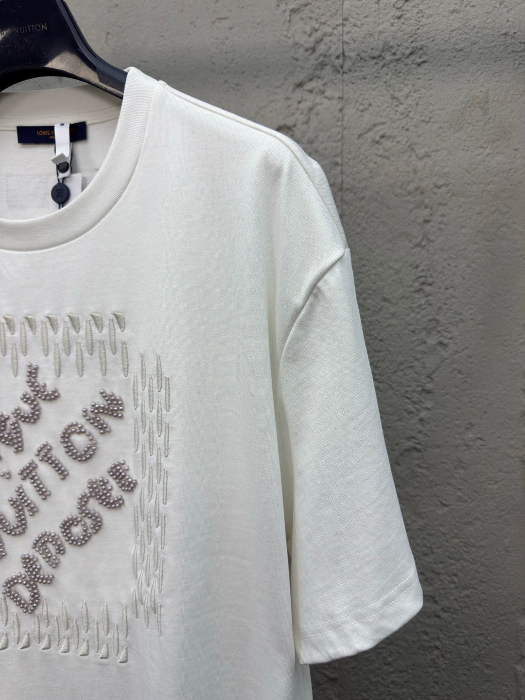 LOUIS VUITTON Embroidered Letter Short-Sleeve T-Shirt