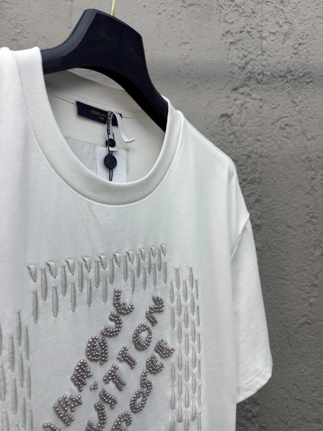 LOUIS VUITTON Embroidered Letter Short-Sleeve T-Shirt