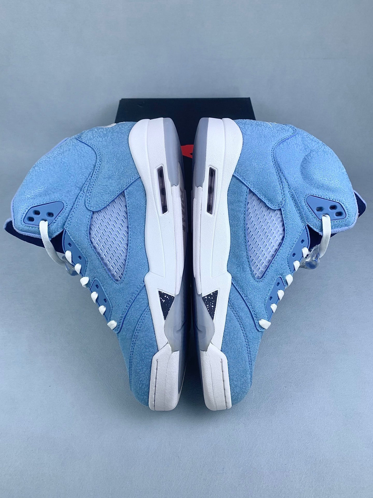 Air Jordan 5 Retro 'UNC University Blue'