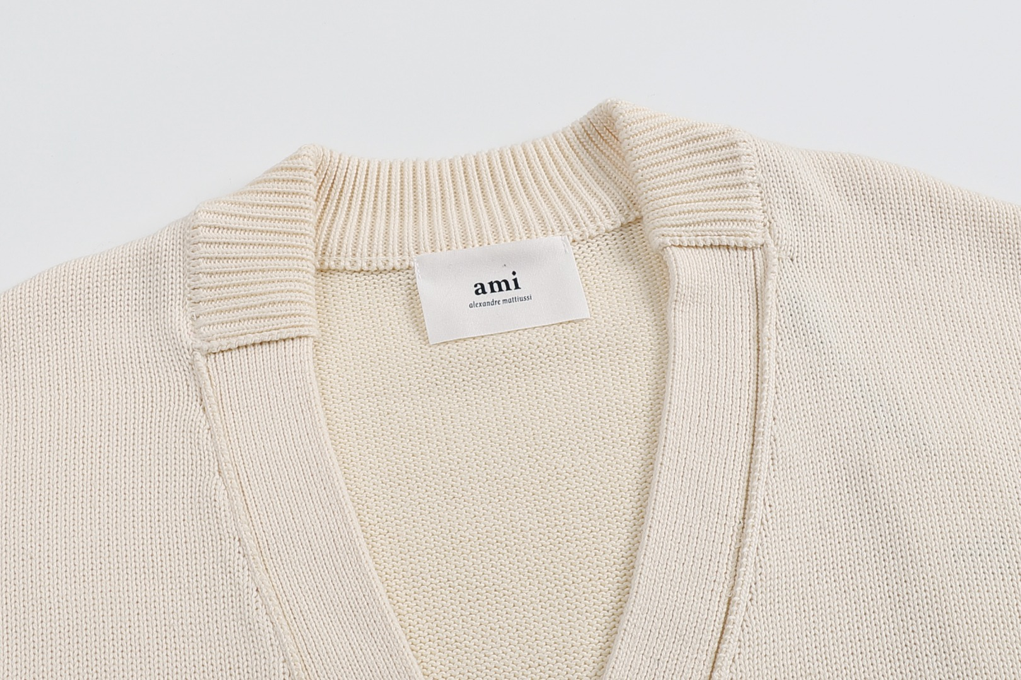 AMIPARIS Cotton & Wool Sweater - Premium Blend Knitwear