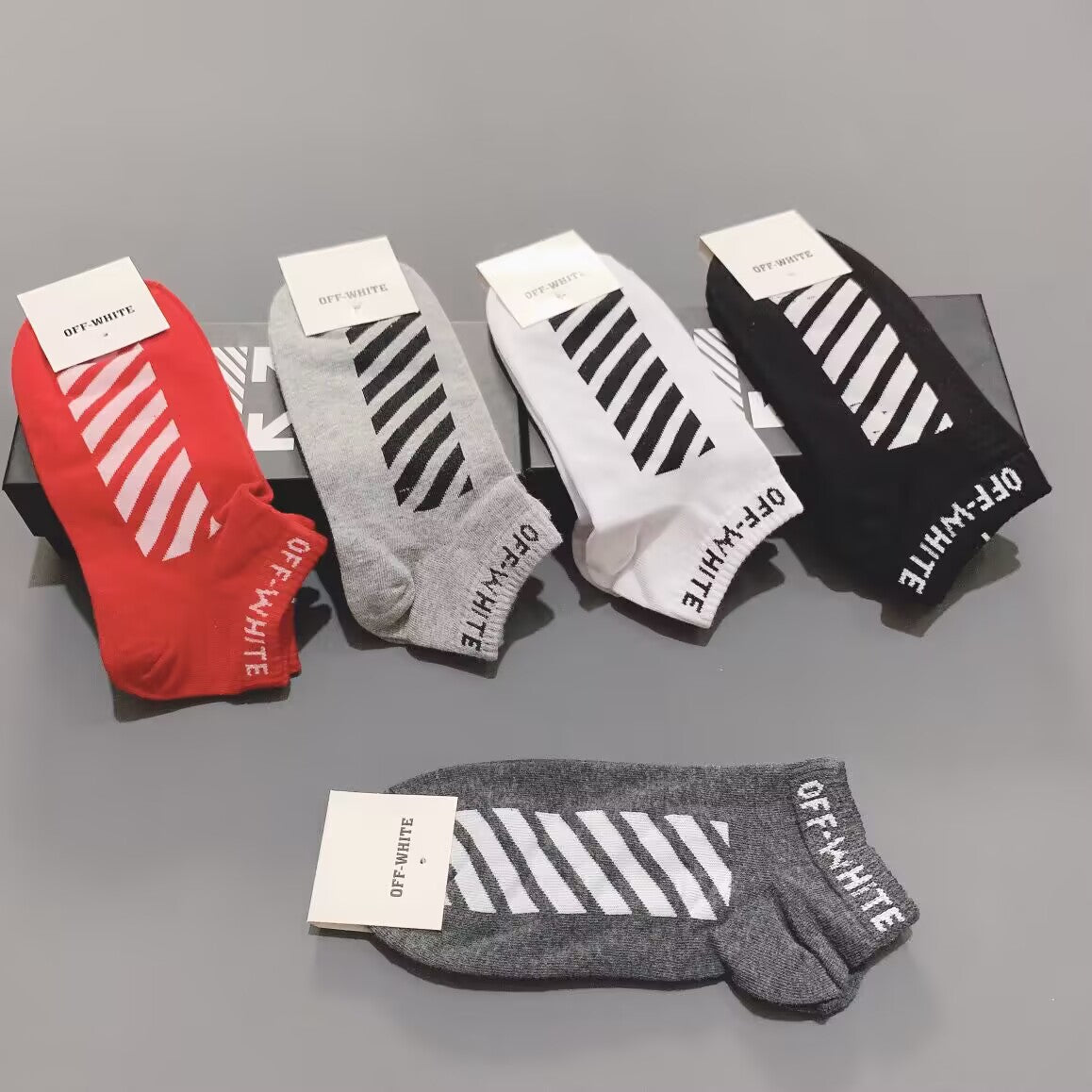 Off  Pure cotton low-cut socks