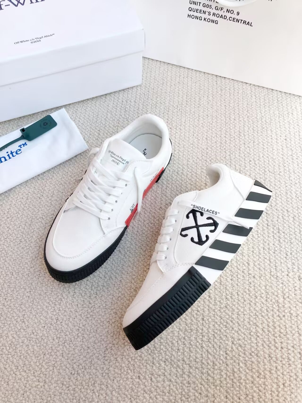 Off-white Classic canvas casual shoes