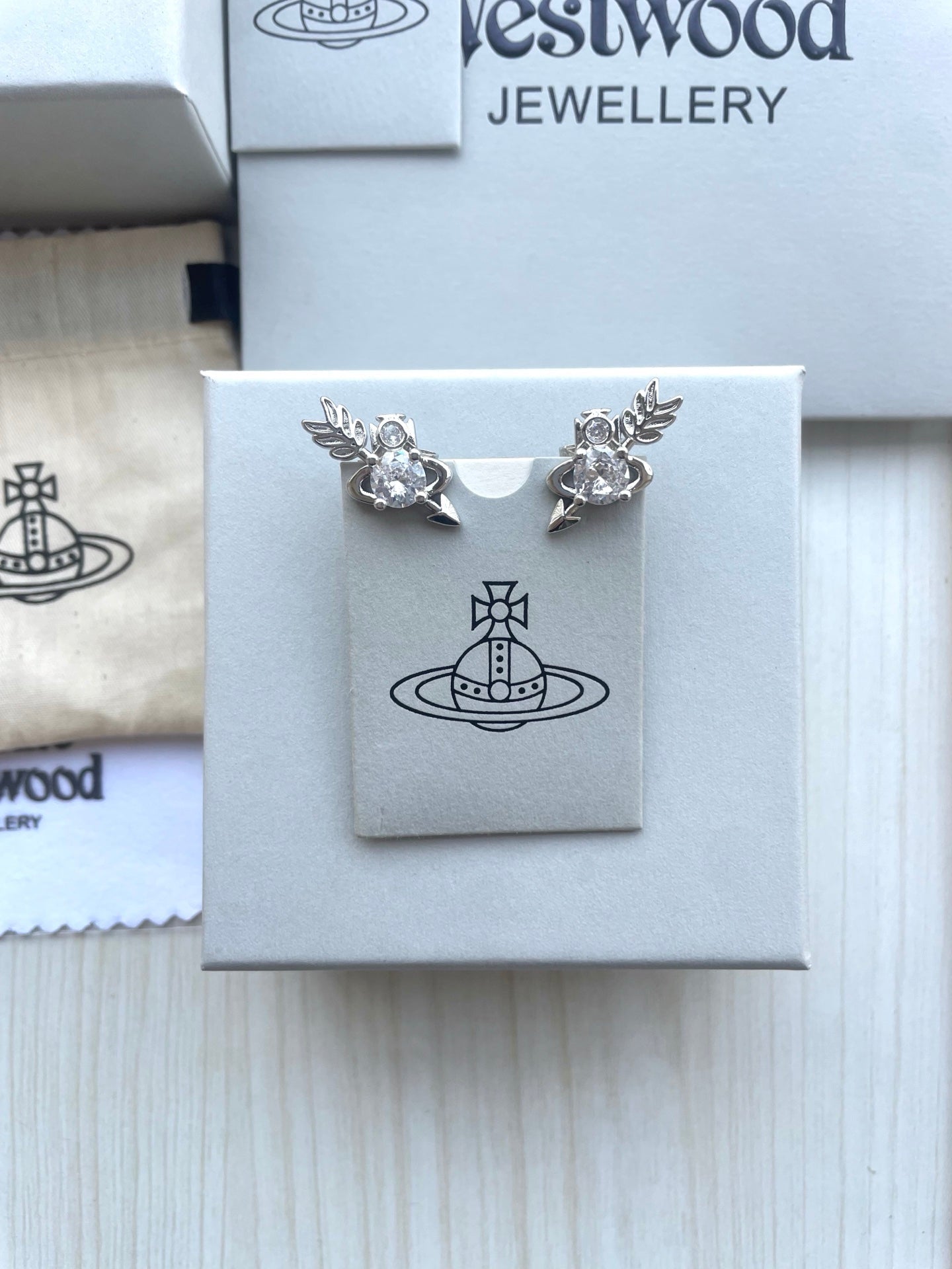 Vivienne Westwood"Arrow Through the Heart" Stud Earrings