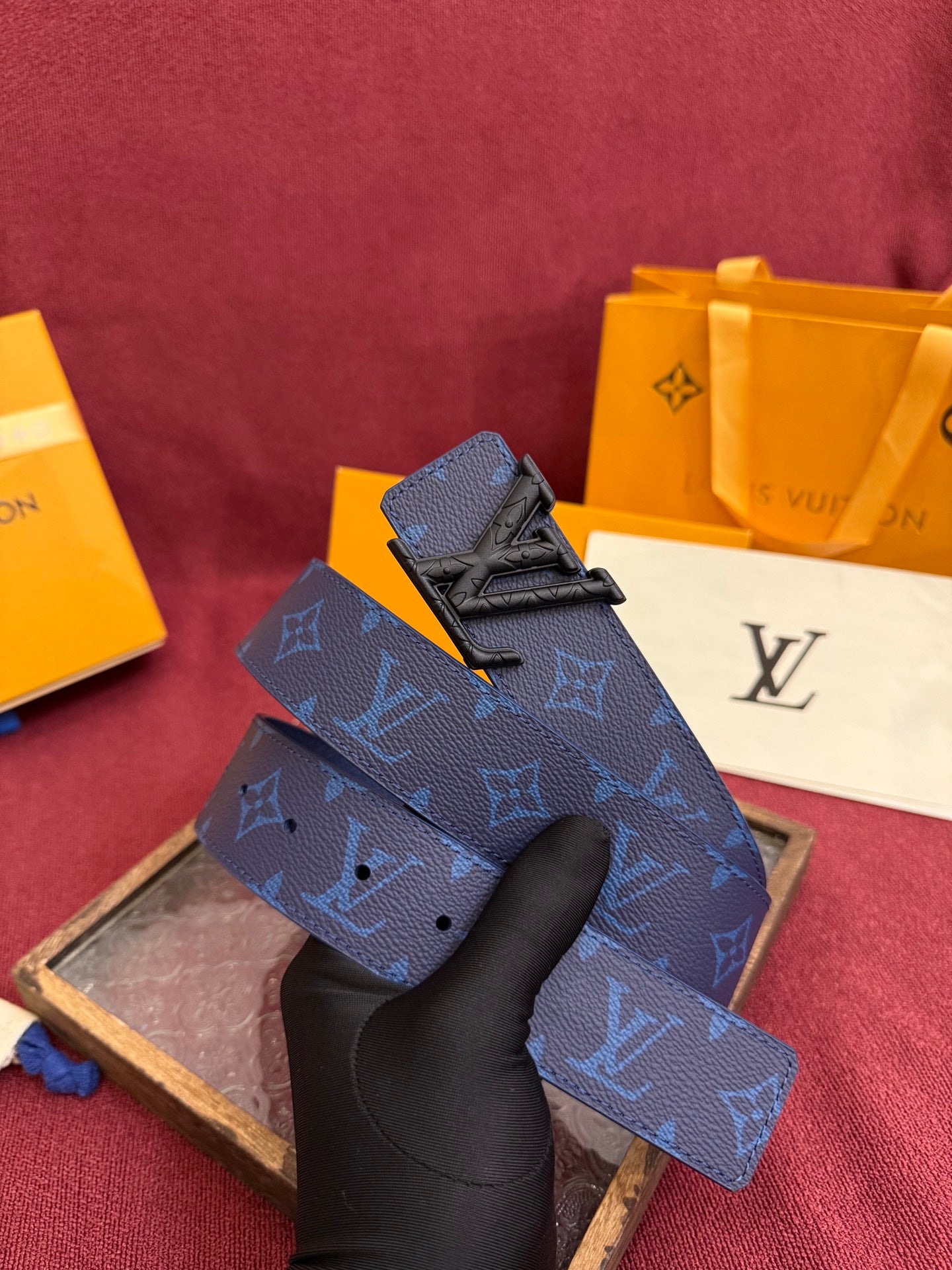 LOUIS VUITTON New Men's Blue Belt with Black Buckle