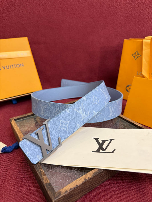 LOUIS VUITTON New Men's Light Blue Belt with Grey Buckle