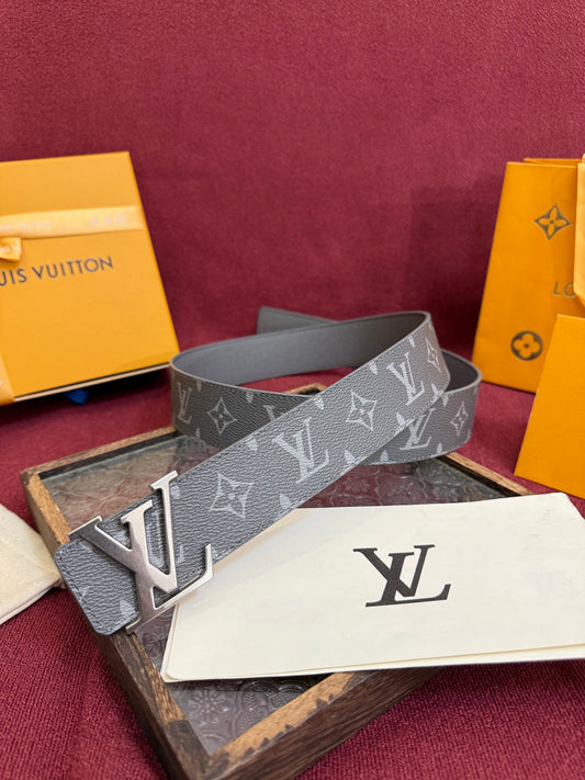 LOUIS VUITTON New Men's Grey Belt