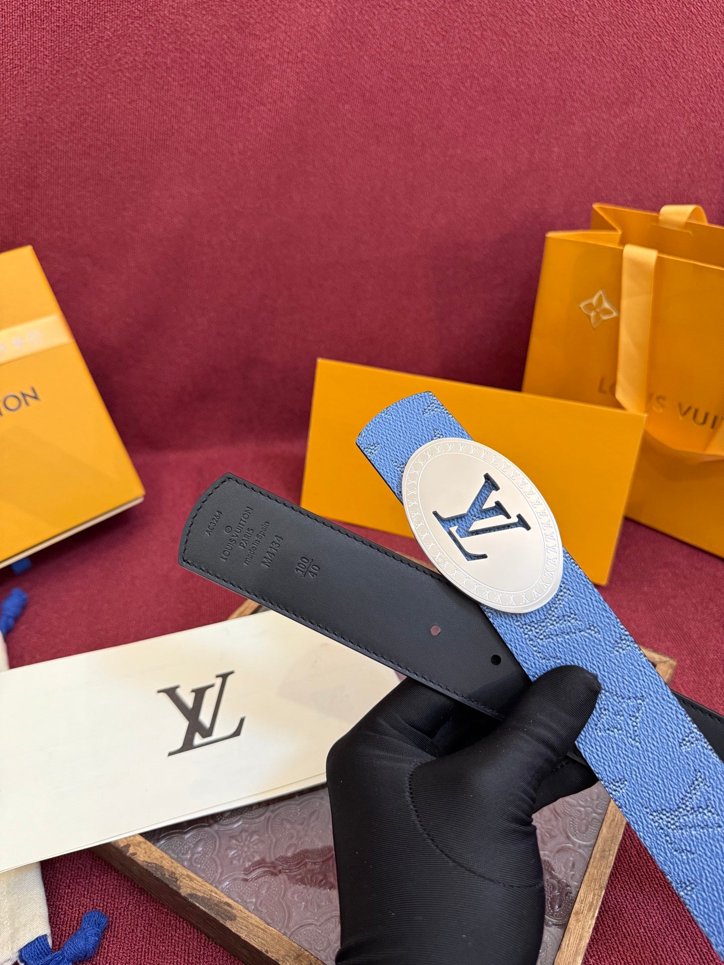 LOUIS VUITTON New Men's Light Blue Belt