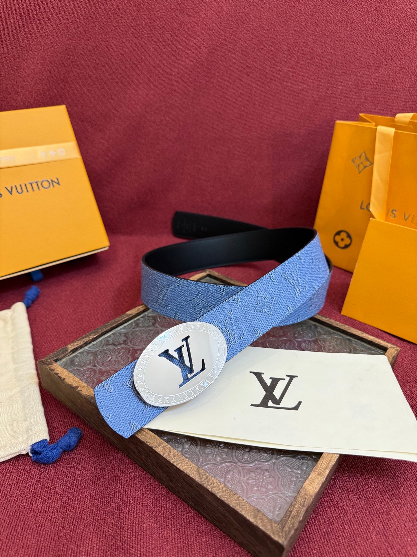 LOUIS VUITTON New Men's Light Blue Belt