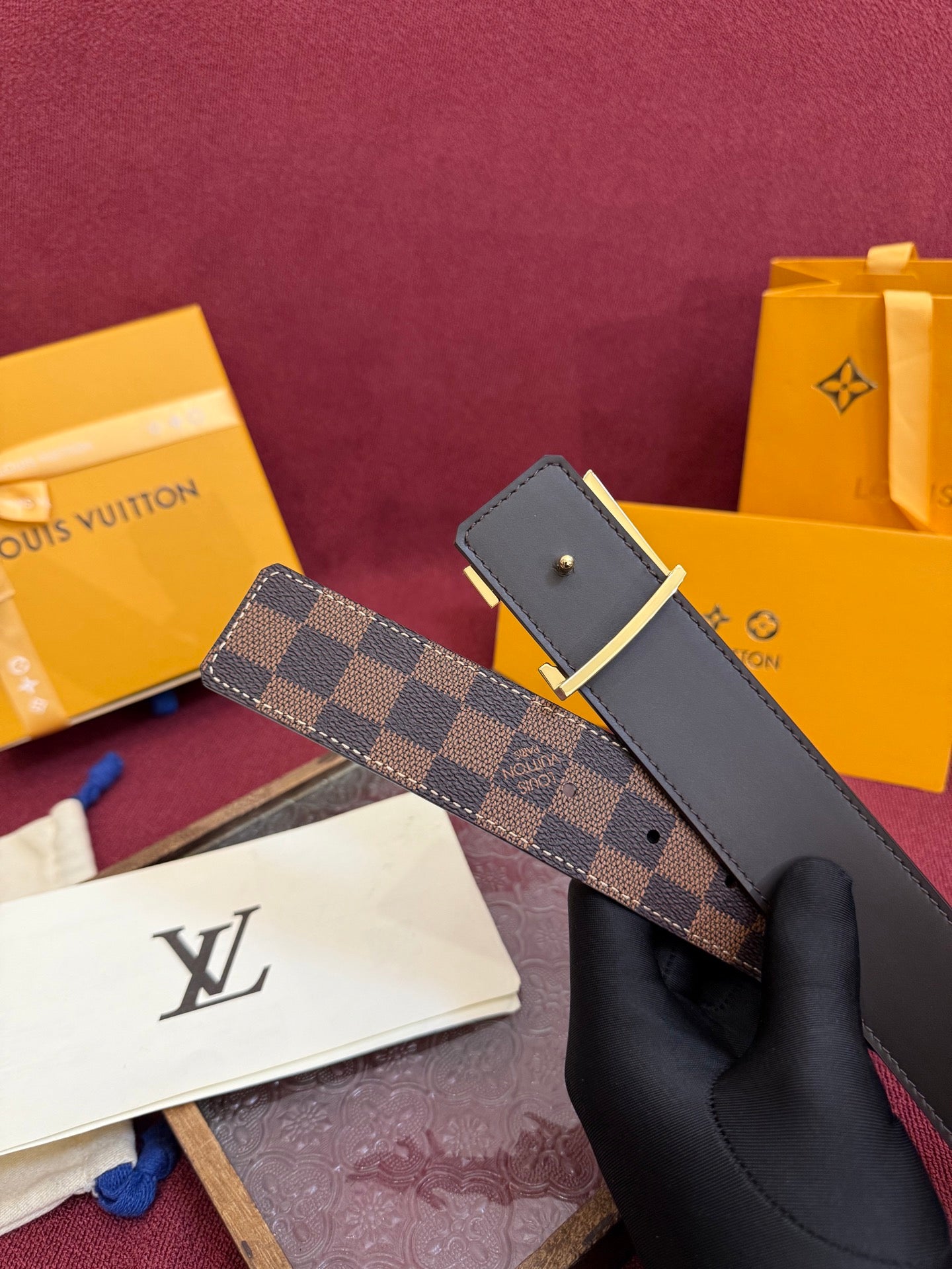 LOUIS VUITTON New Men's Brown Belt
