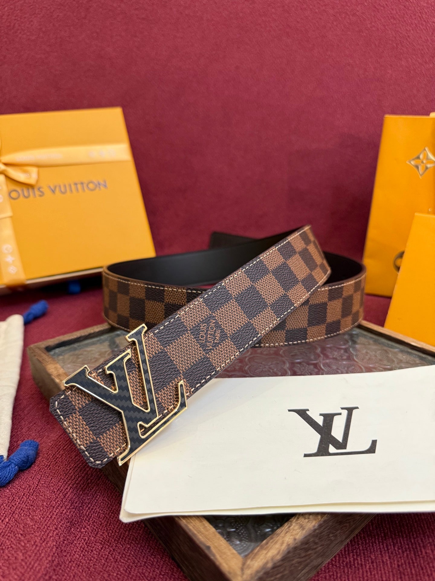 LOUIS VUITTON New Men's Brown Belt