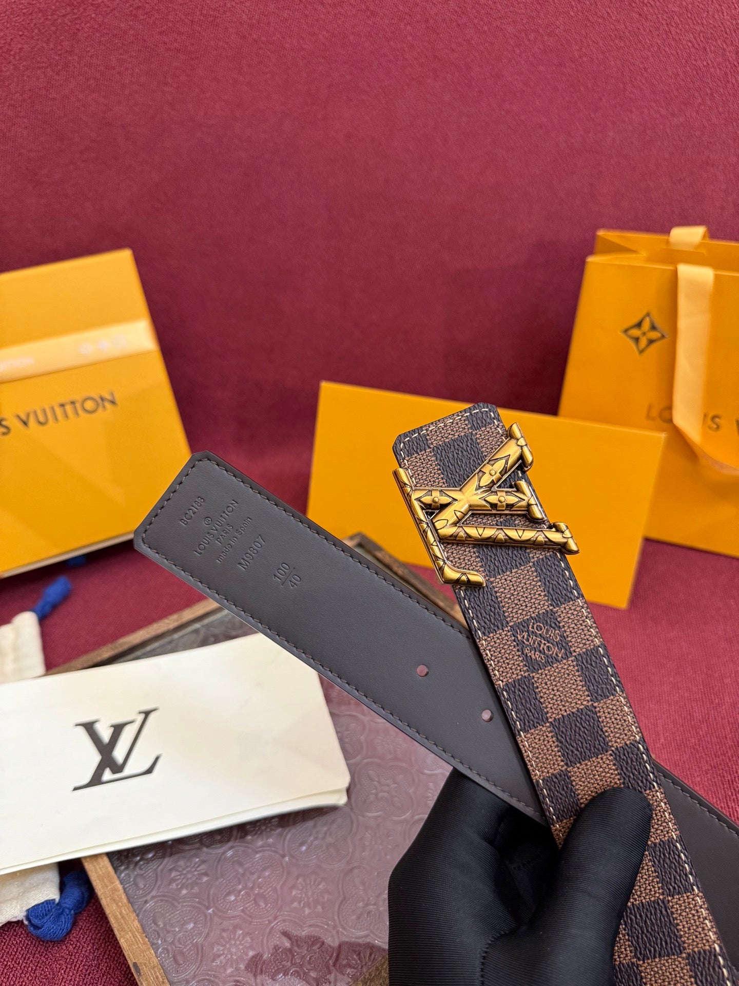 LOUIS VUITTON New Men's Brown Belt