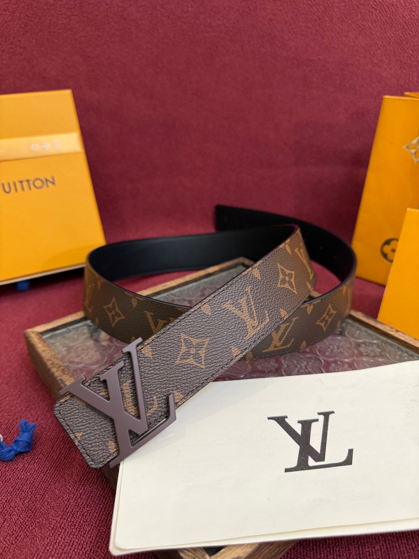 LOUIS VUITTON New Men's Brown Belt