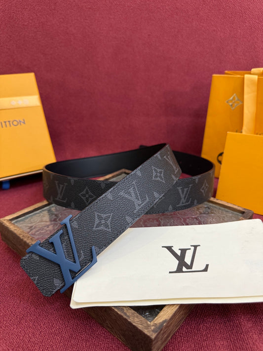 LOUIS VUITTON New Men's Grey Belt with Blue Buckle