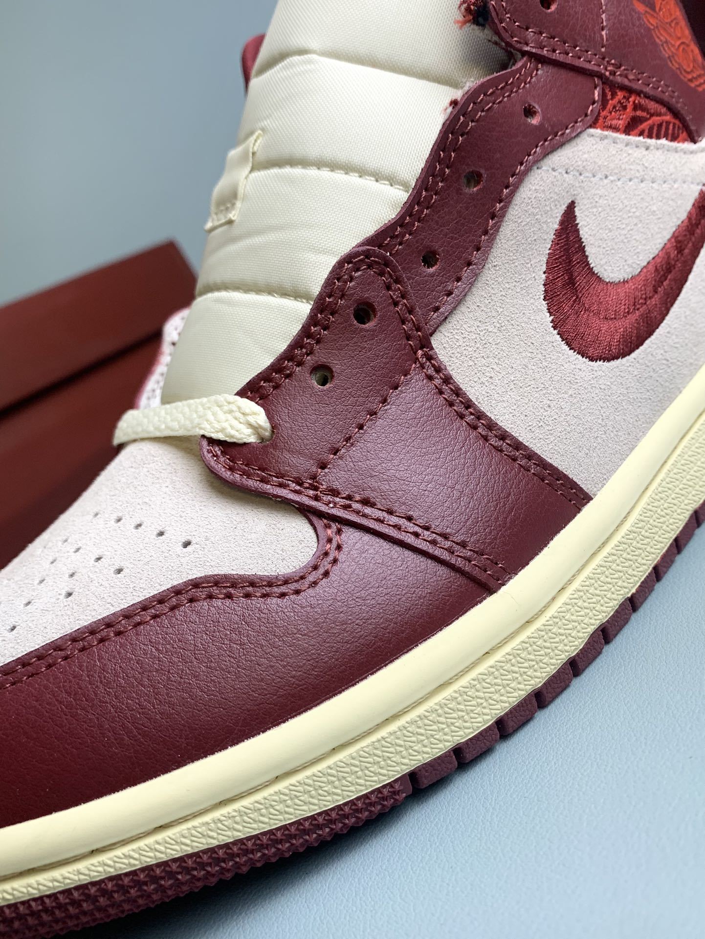 Air Jordan 1 Mid Women's Sneakers