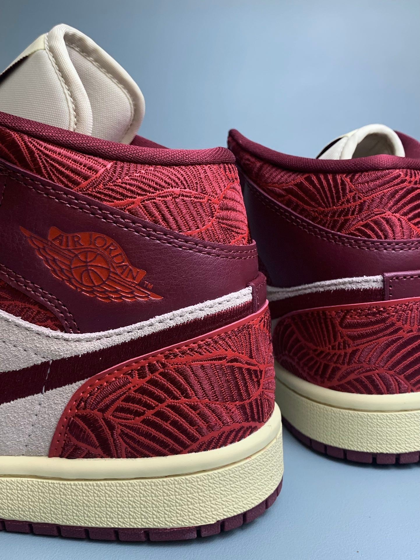 Air Jordan 1 Mid Women's Sneakers