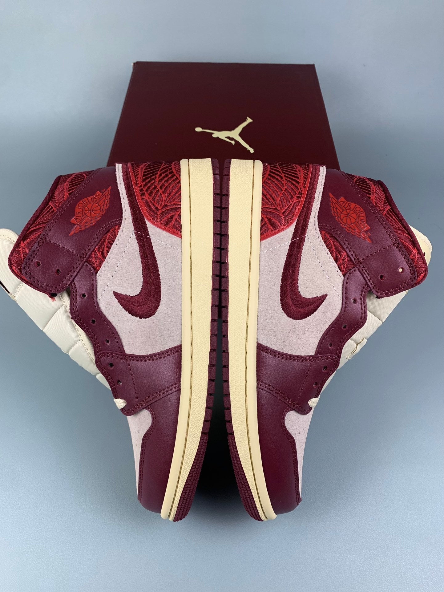 Air Jordan 1 Mid Women's Sneakers