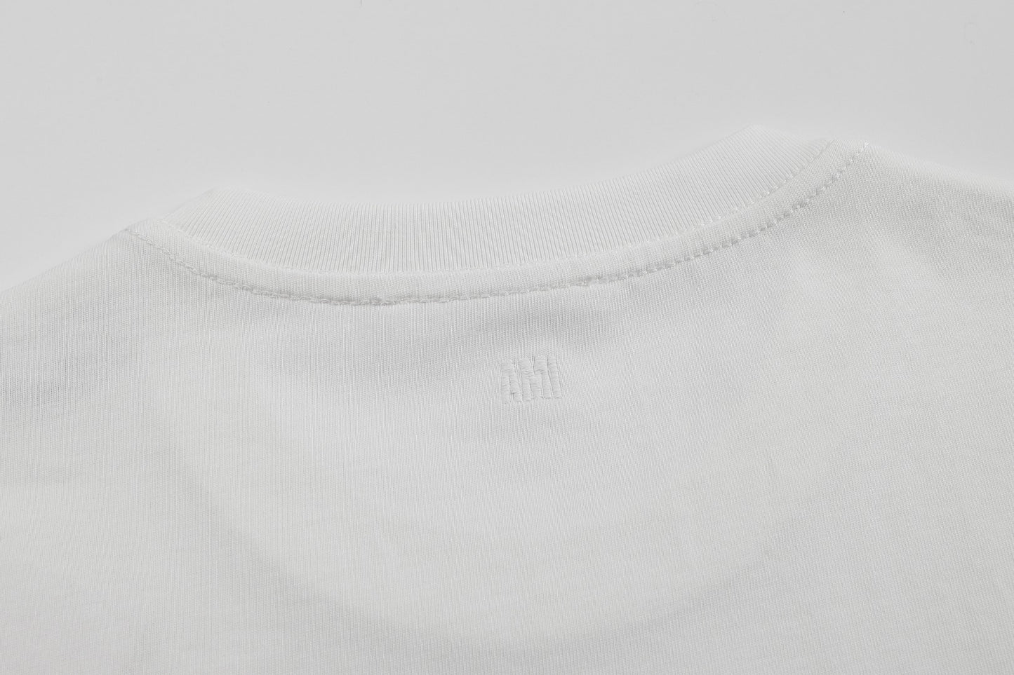AMI PARIS Casual T-Shirt - Premium Cotton Blend