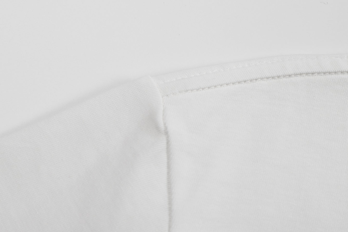 AMI PARIS Casual T-Shirt - Premium Cotton Blend
