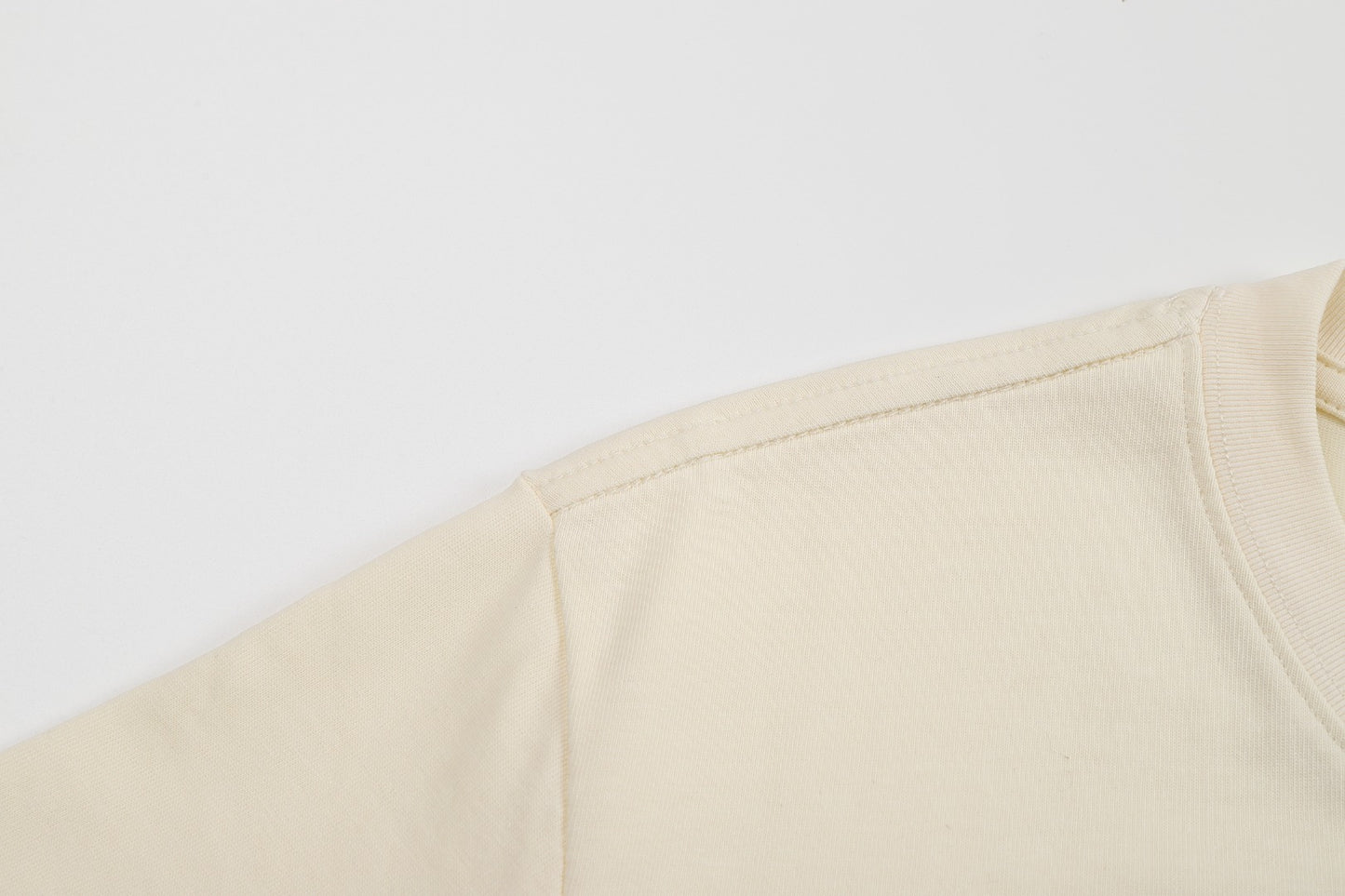 AMI PARIS  Unisex Casual T-Shirt