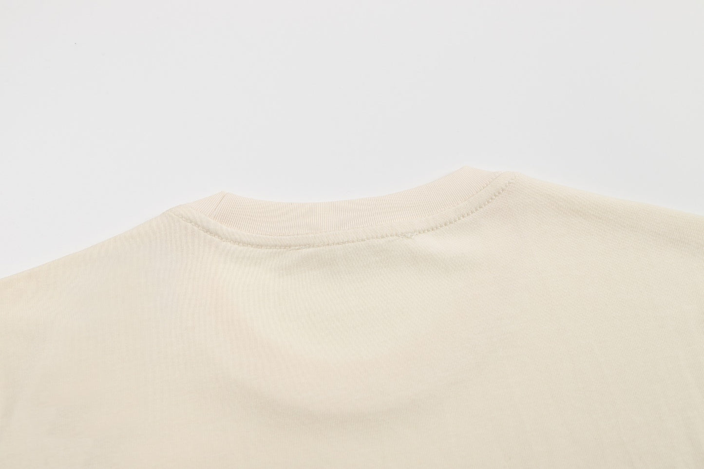 AMI PARIS  Unisex Casual T-Shirt
