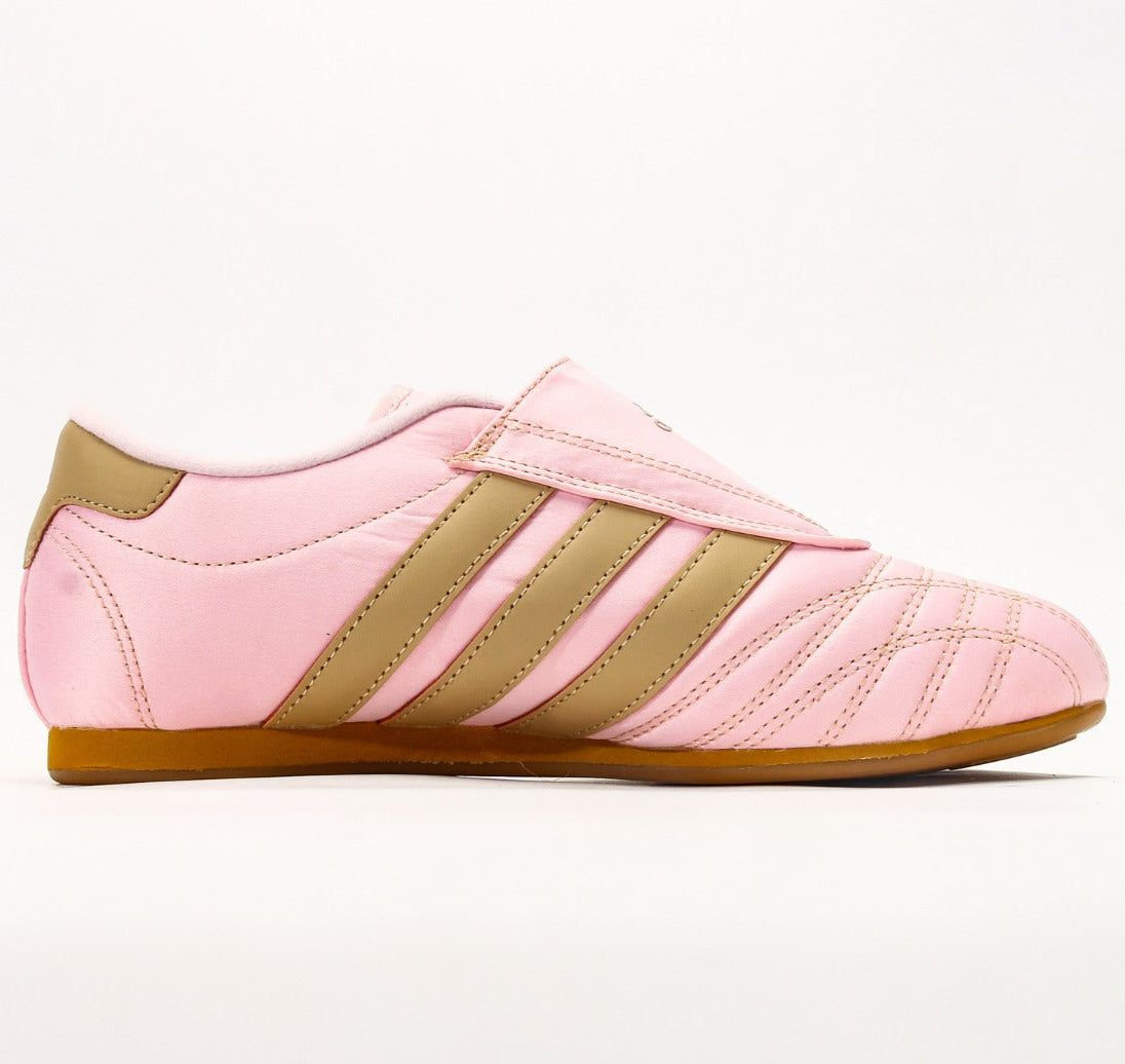 (WMNS) adidas  Originals Taekwondo pink