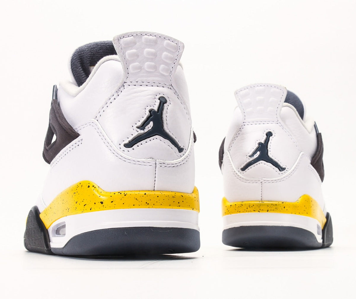 Air Jordan 4 Retro 'Rare Air' - White/Tour Yellow