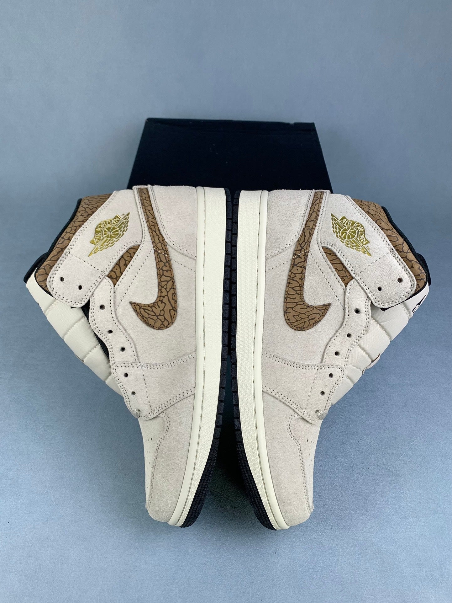 Air Jordan 1 Mid Men's Sneakers