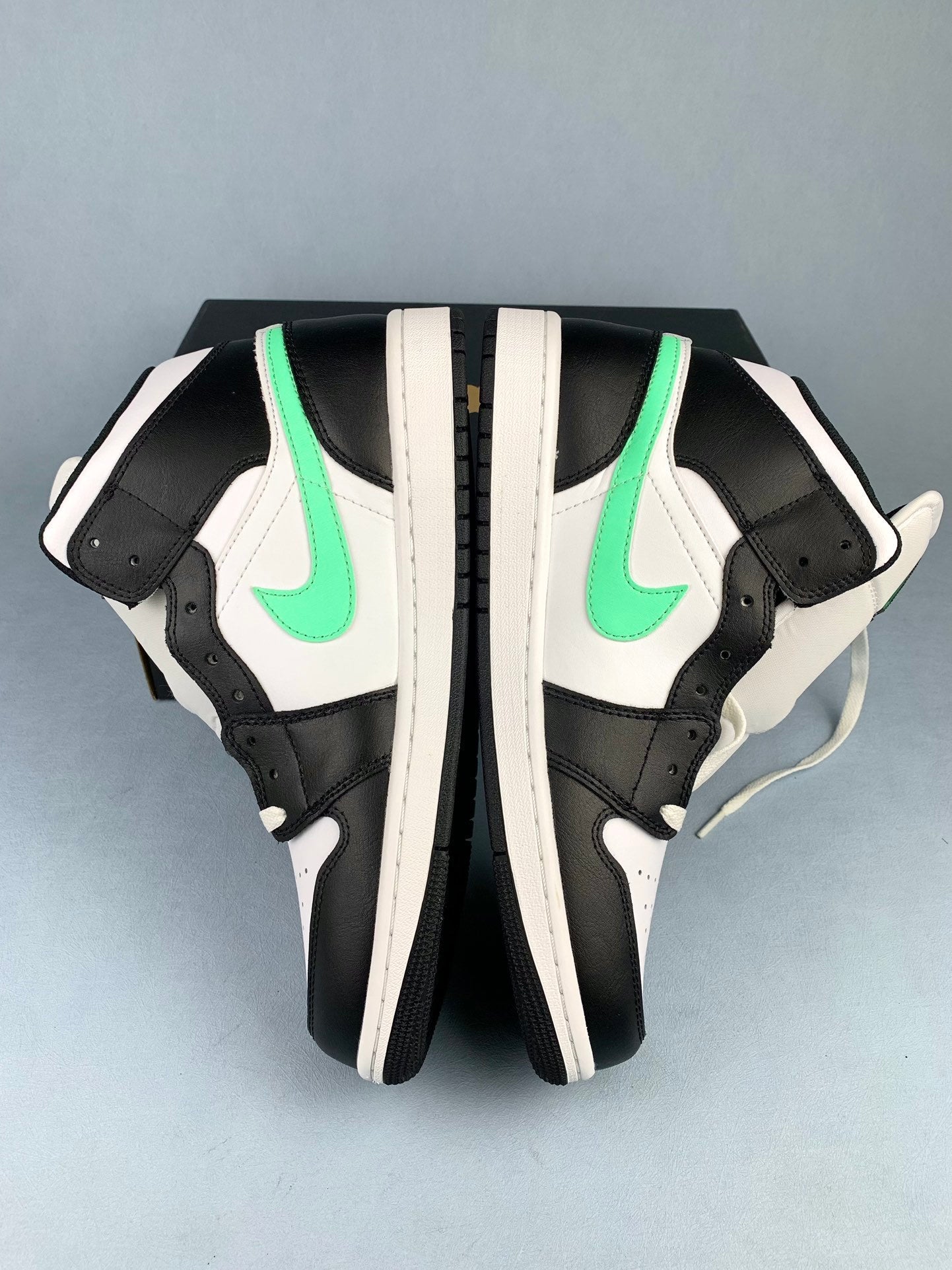 Air Jordan 1 Mid Men's Sneakers