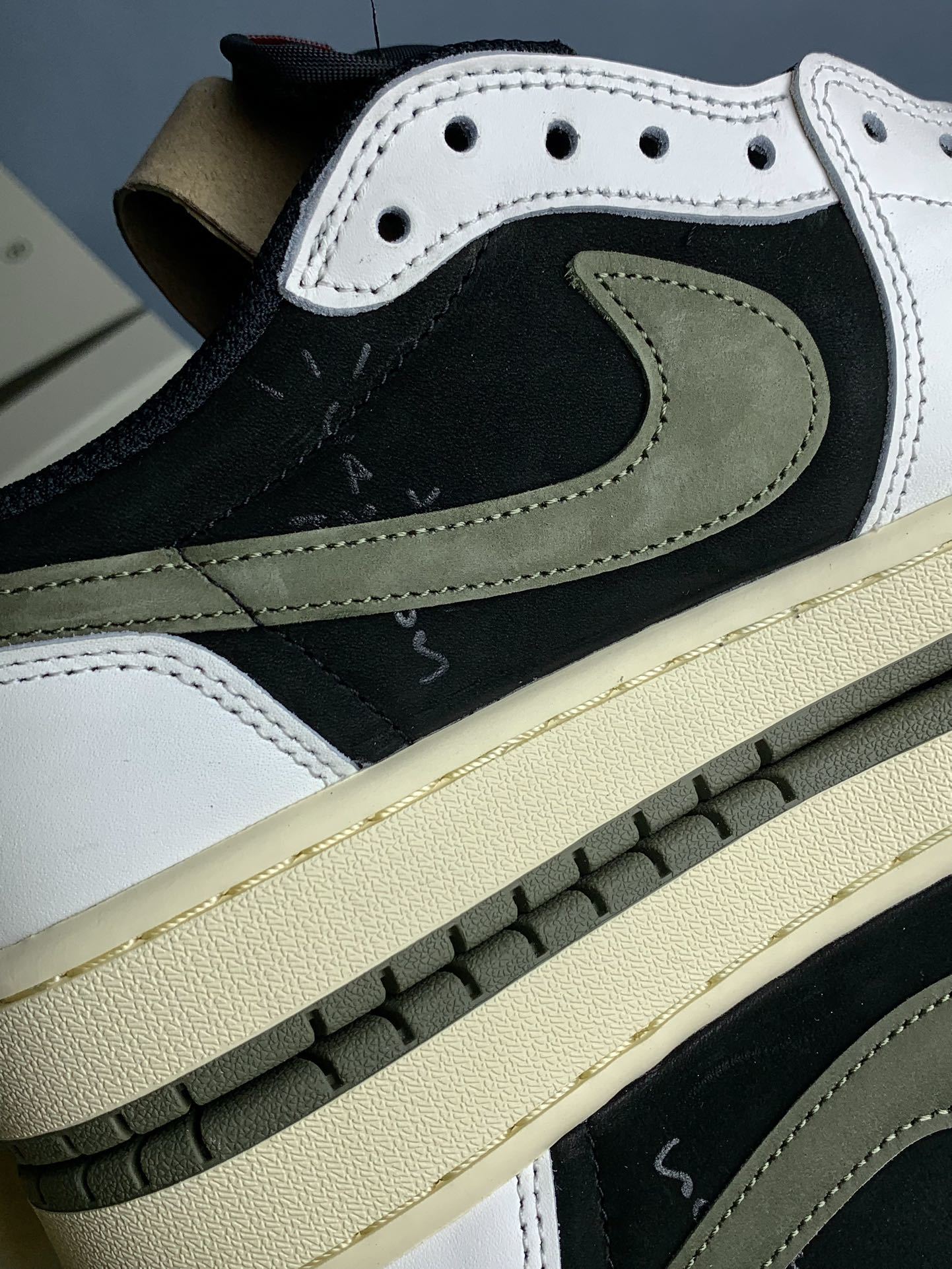 Air Jordan 1 Low-Top Sneakers (Men's & Women's)