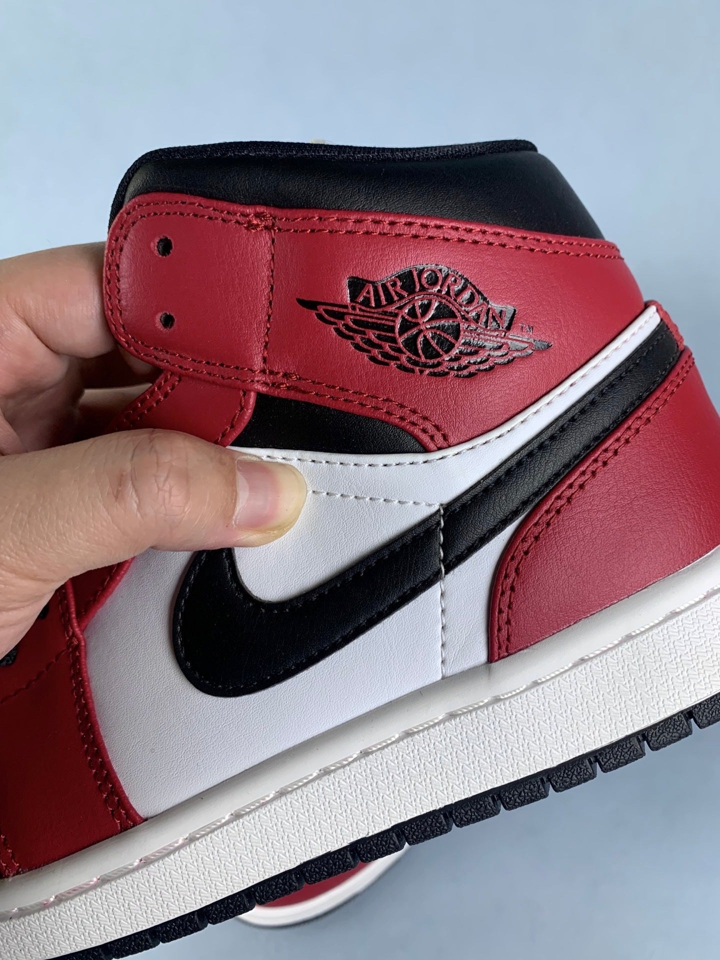 Air Jordan 1 Mid Men's Sneakers