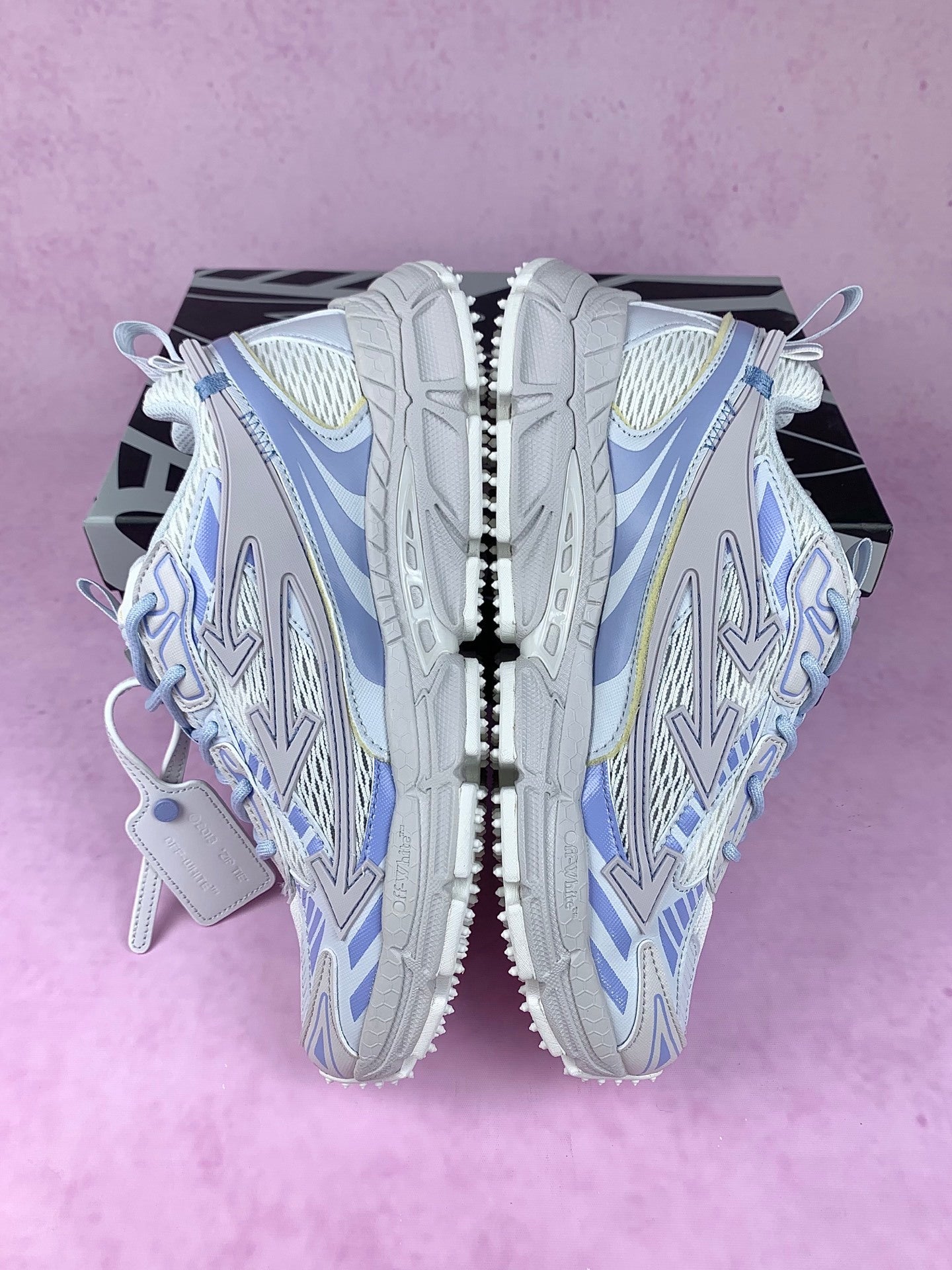 Off-White White and Blue Arrow Sneakers