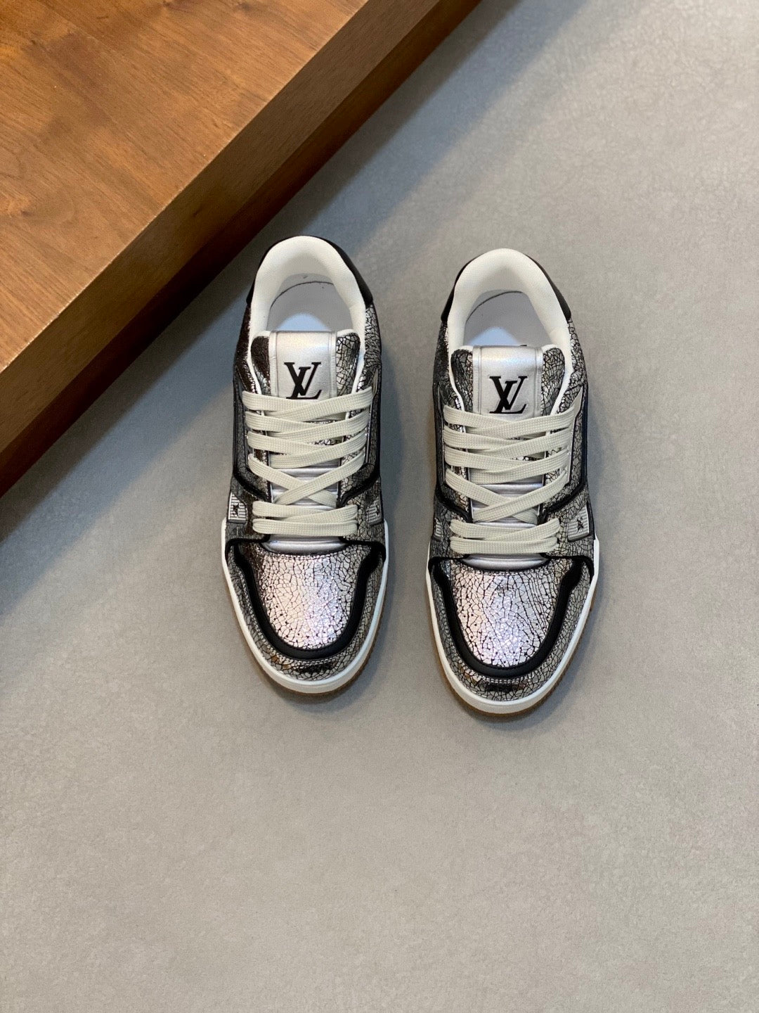 LV Unisex Runway-Style Sneakers