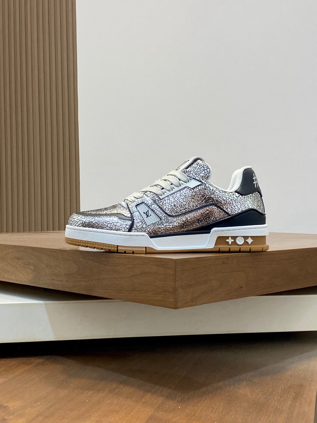 LV Unisex Runway-Style Sneakers